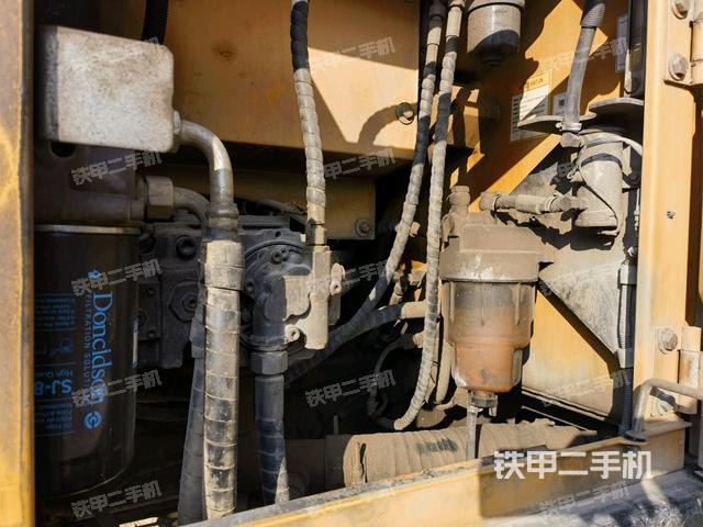 液壓泵斜45?左（大件艙室）