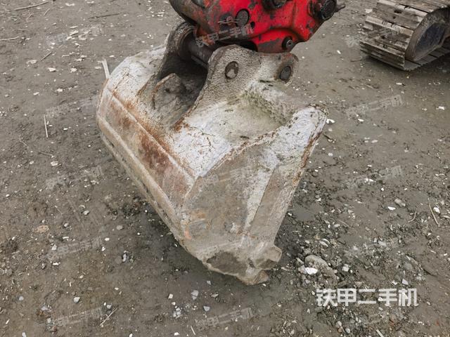 鏟斗45度(工作和回轉(zhuǎn)裝置) 鏟斗45度(工作和回轉(zhuǎn)裝置)