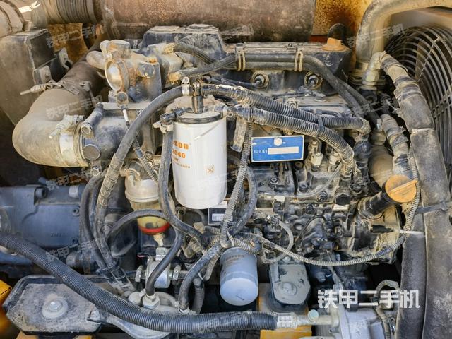 發(fā)動(dòng)機(jī)室（上車部件）