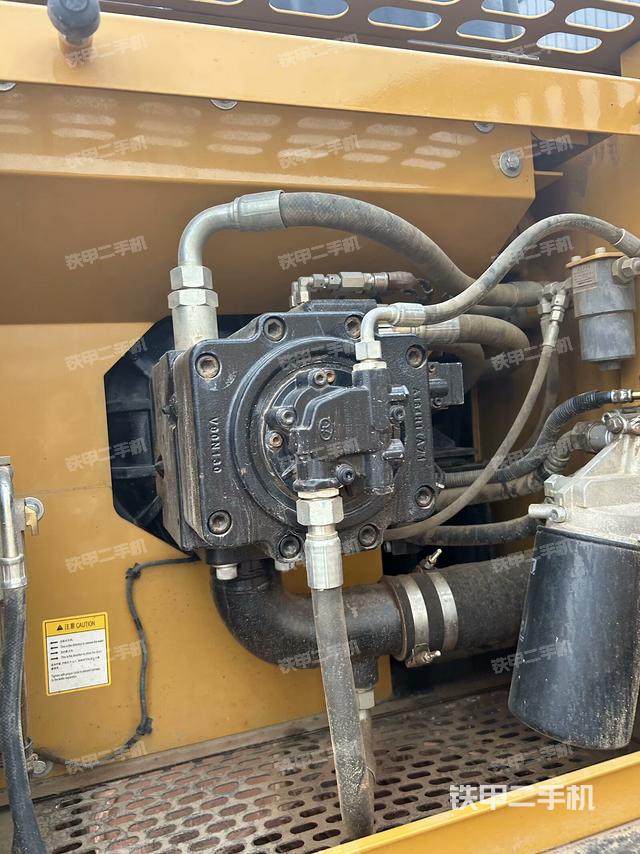 液壓泵室（大件艙室）