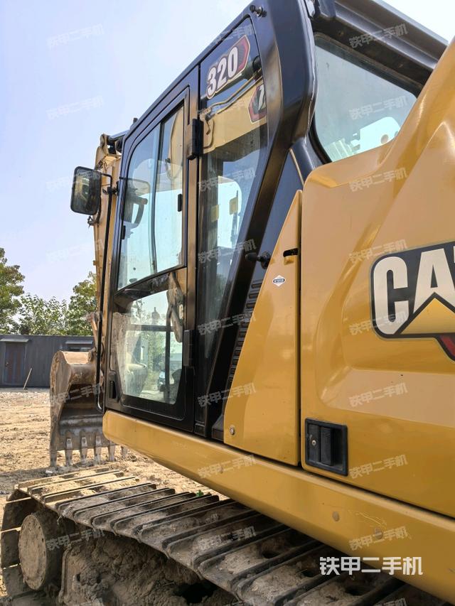 駕駛室左后45度（駕駛室部分）