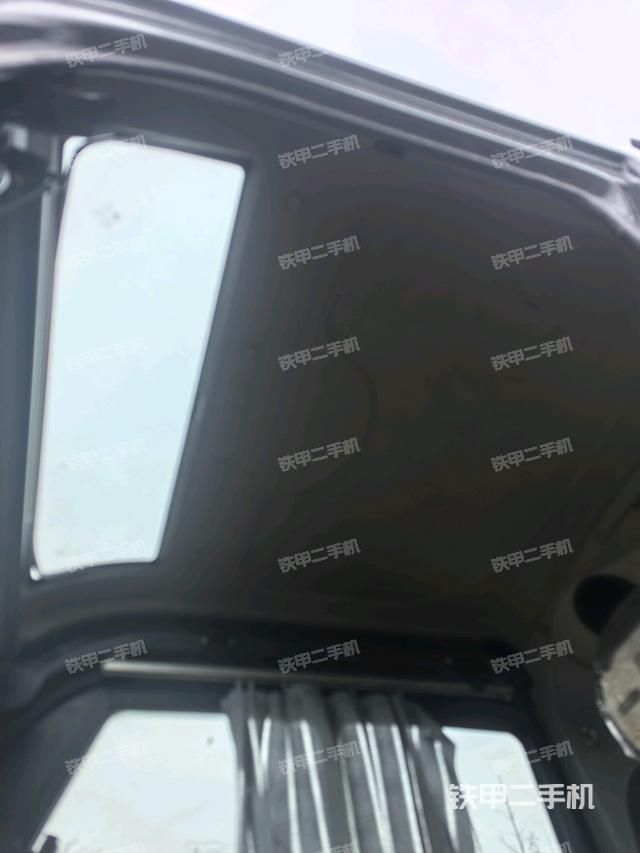 頂棚整體（駕駛室部分）