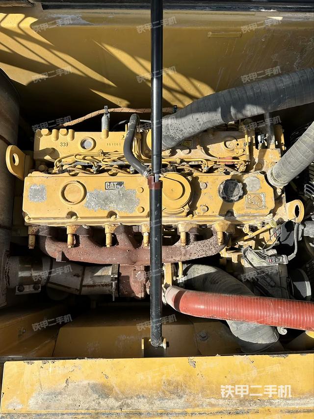 發(fā)動(dòng)機(jī)室(上車部件) 發(fā)動(dòng)機(jī)室(上車部件)