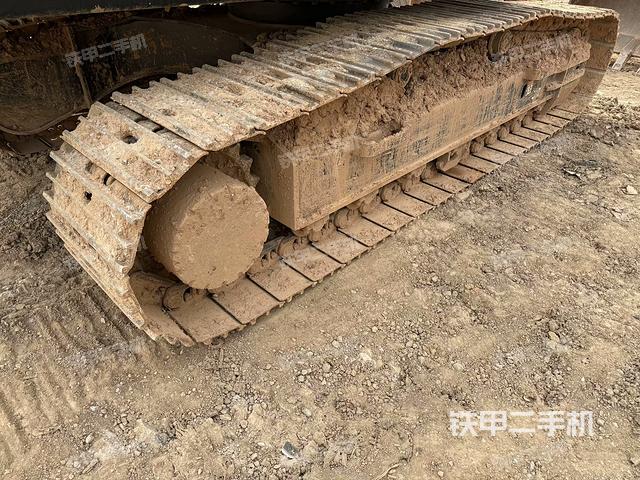 右驅(qū)動(dòng)輪（行走機(jī)構(gòu)）