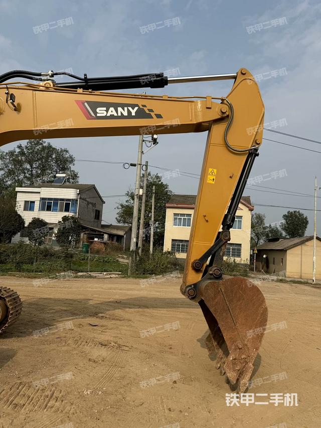 大臂整體?右側(cè)（工作和回轉(zhuǎn)裝置）