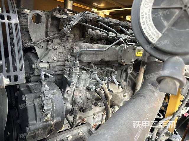 發(fā)動(dòng)機(jī)整體俯視(整機(jī)外觀) 發(fā)動(dòng)機(jī)整體俯視(整機(jī)外觀)