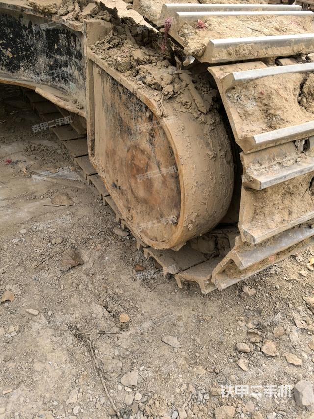 左側(cè)行走馬達(dá)蓋板(行走機(jī)構(gòu)) 左側(cè)行走馬達(dá)蓋板(行走機(jī)構(gòu))