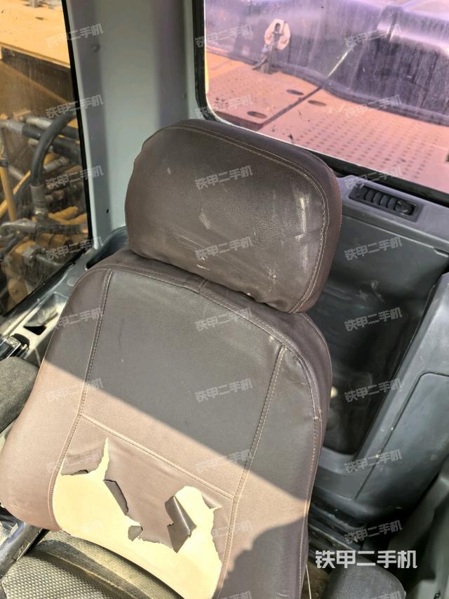 座椅后部（駕駛室部分）