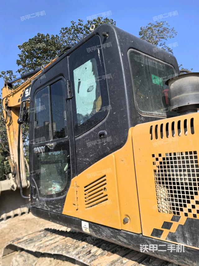 駕駛室左后45度（駕駛室部分）