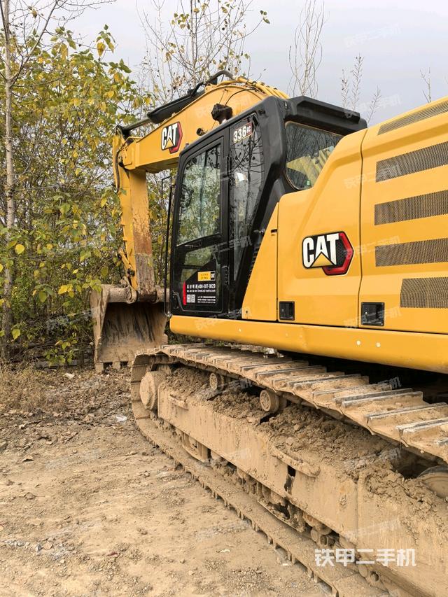 駕駛室左后45度(駕駛室部分) 駕駛室左后45度(駕駛室部分)