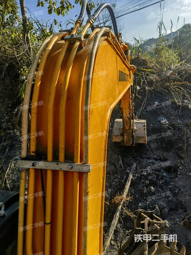 大臂背部俯視（工作和回轉(zhuǎn)裝置）