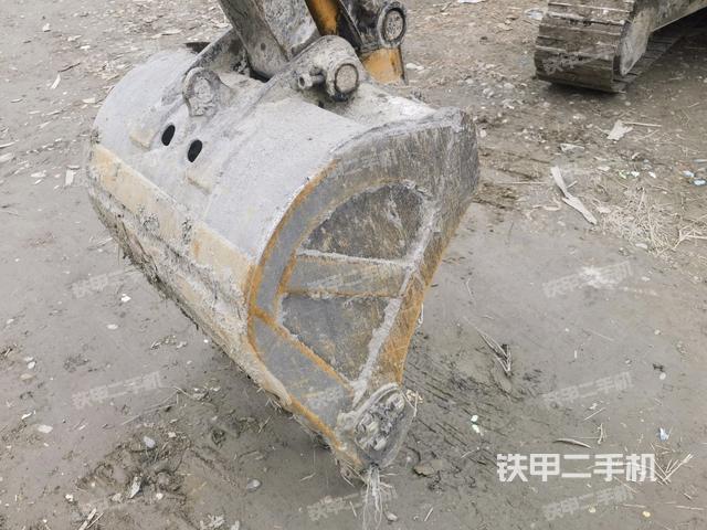 鏟斗45度(工作和回轉(zhuǎn)裝置) 鏟斗45度(工作和回轉(zhuǎn)裝置)