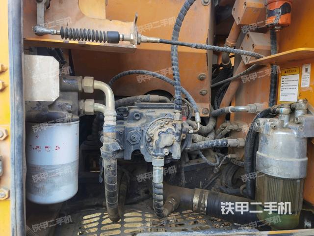液壓泵斜45?左(大件艙室) 液壓泵斜45?左(大件艙室)