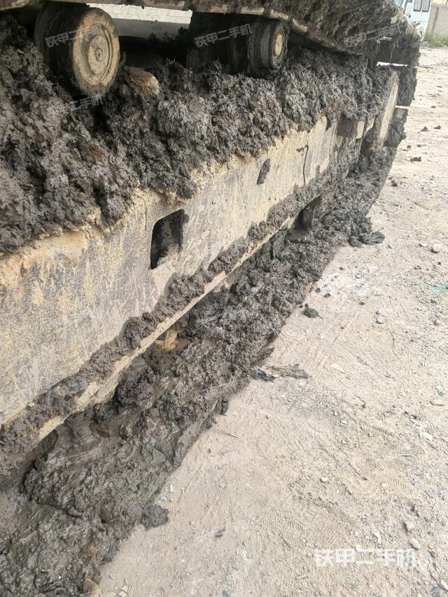 右側(cè)履帶整體（行走機(jī)構(gòu)）