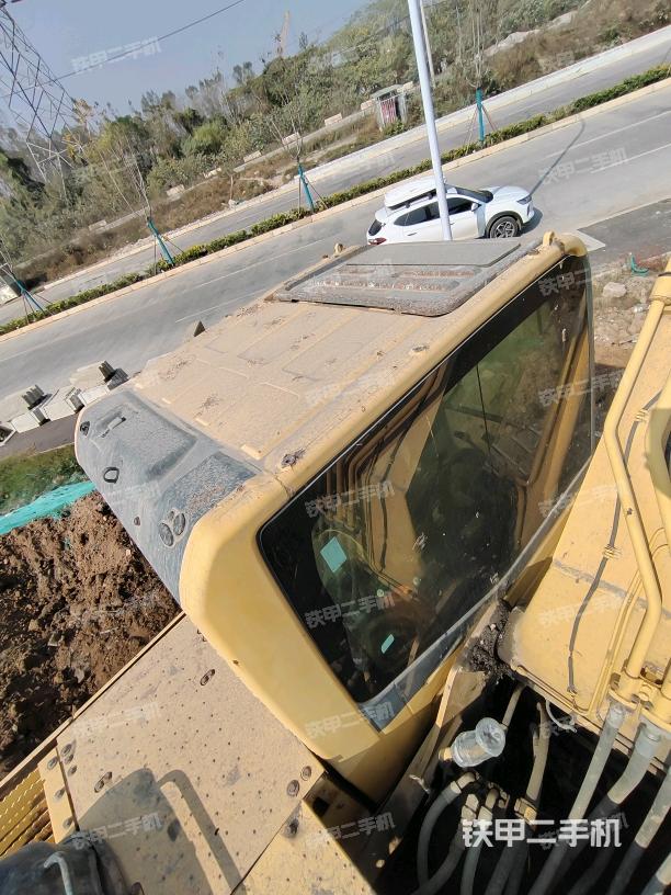 駕駛室頂部俯視（上車部件）