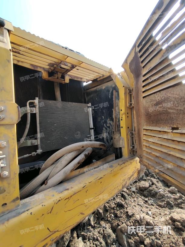 散熱器正面（大件艙室）