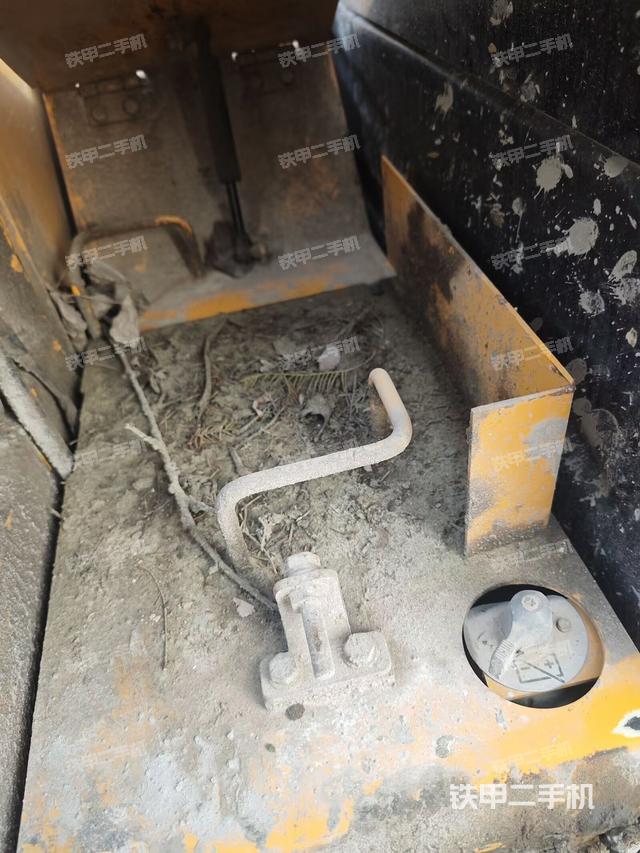 小臂整體右前（工作和回轉(zhuǎn)裝置）