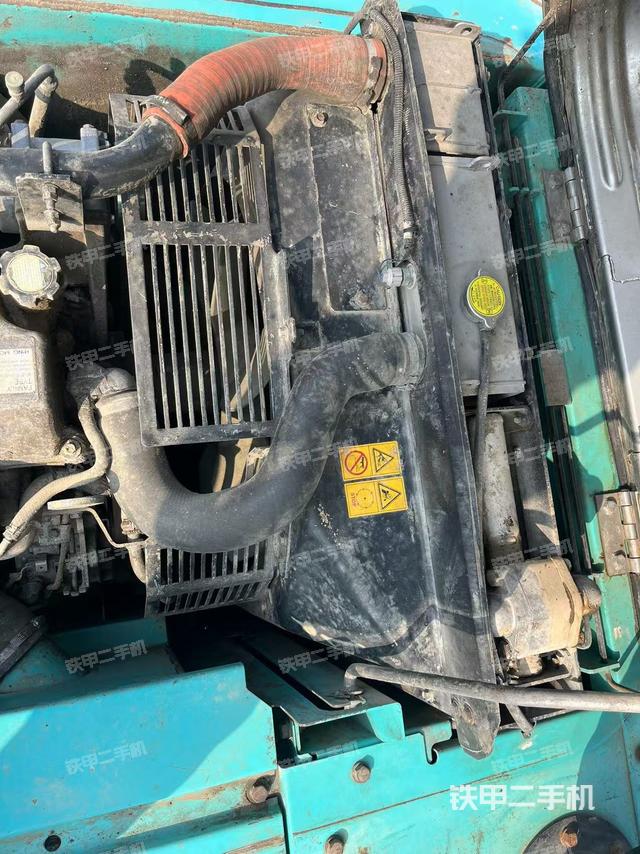 水箱+風(fēng)扇特寫(xiě)(上車部件) 水箱+風(fēng)扇特寫(xiě)(上車部件)