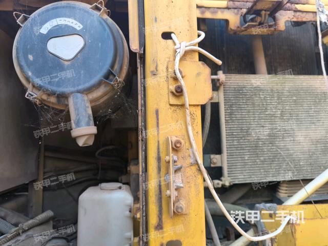 電瓶（大件艙室）