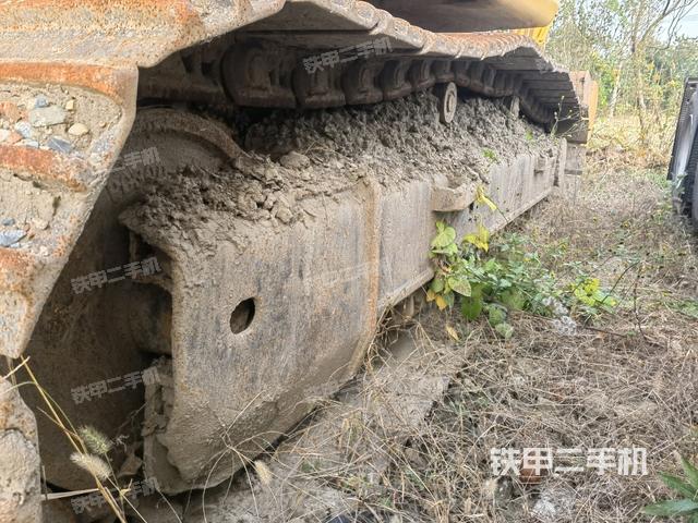 左側(cè)履帶整體?(行走機(jī)構(gòu)) 左側(cè)履帶整體?(行走機(jī)構(gòu))