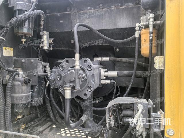 液壓泵斜45?左（大件艙室）