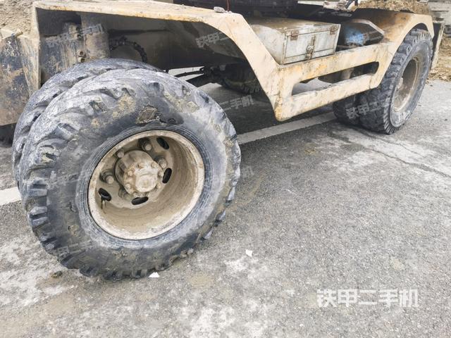 左側(cè)履帶整體?(行走機(jī)構(gòu)) 左側(cè)履帶整體?(行走機(jī)構(gòu))