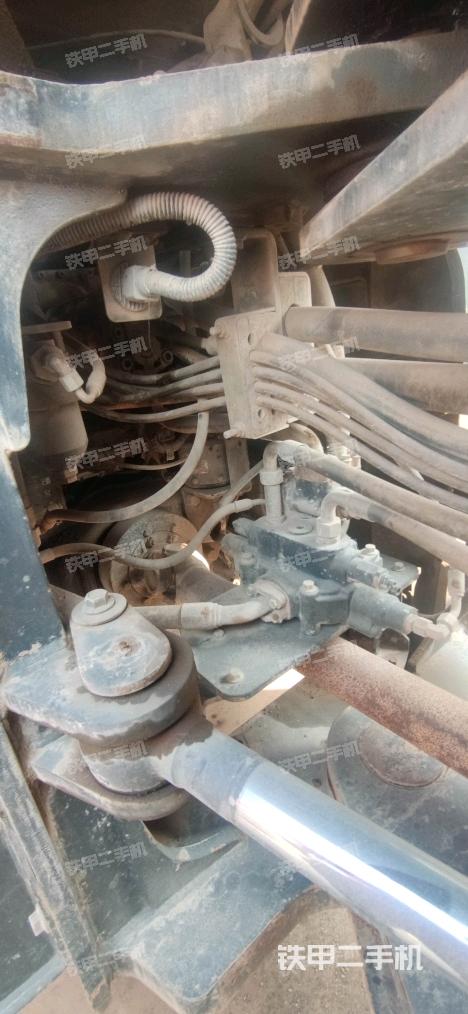 前驅(qū)動橋（液壓/傳動系統(tǒng)）