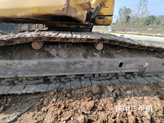 右側(cè)履帶整體（行走機構(gòu)）