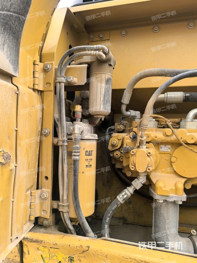 液壓泵斜45?左（大件艙室）