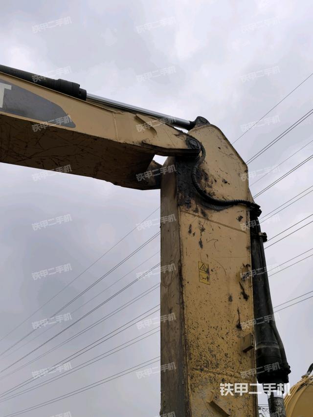 小臂整體右前（工作和回轉(zhuǎn)裝置）