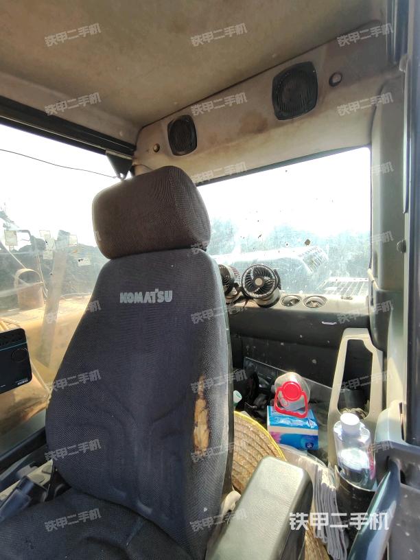 后窗玻璃角標(biāo)（駕駛室部分）