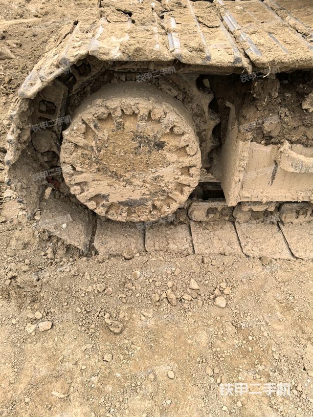 左導(dǎo)向輪（行走機(jī)構(gòu)）