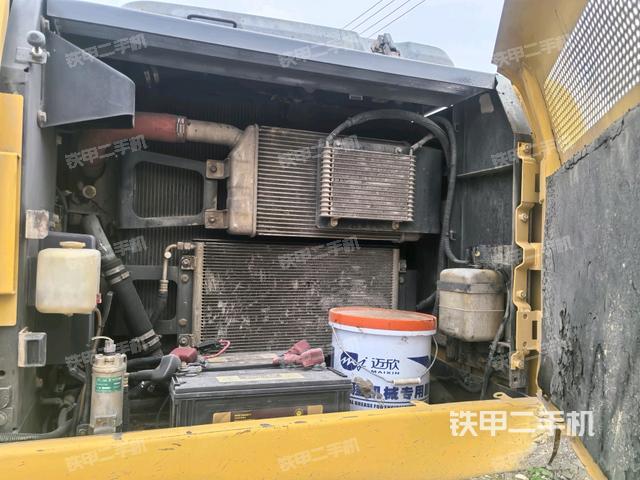 散熱器正面（大件艙室）