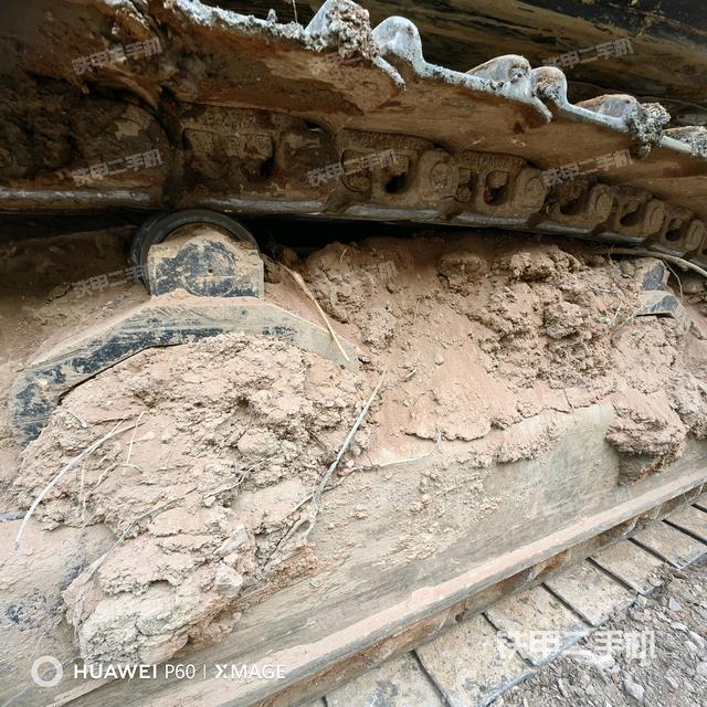 左側(cè)行走馬達(dá)蓋板（行走機(jī)構(gòu)）