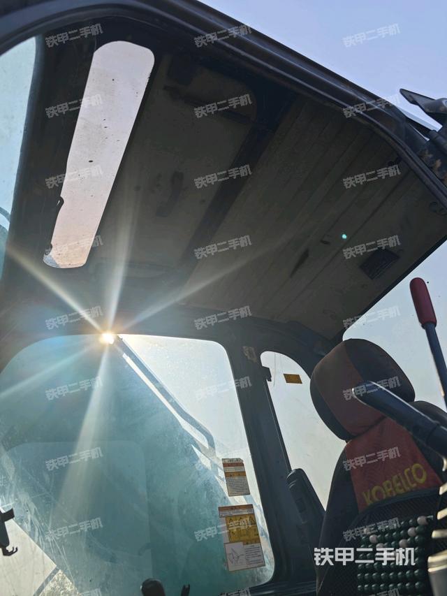 頂棚整體(駕駛室部分) 頂棚整體(駕駛室部分)