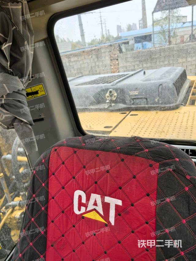 座椅后部（駕駛室部分）