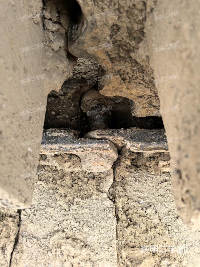 右側(cè)行走馬達(dá)蓋板（行走機(jī)構(gòu)）