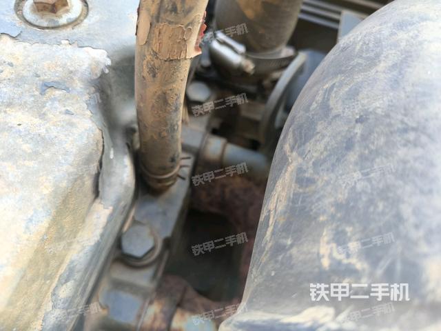 發(fā)動(dòng)機(jī)室（上車部件）