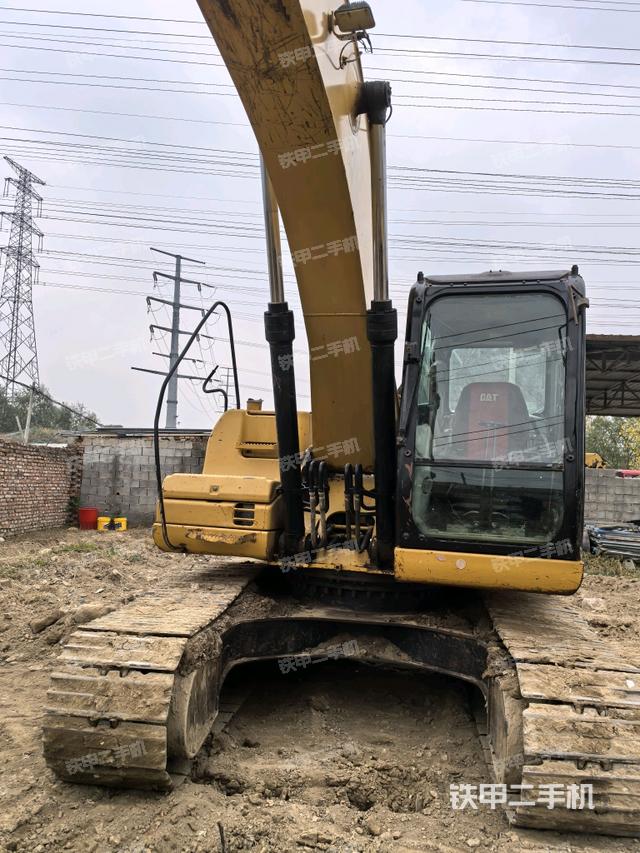 大臂油缸整體?豎拍（工作和回轉(zhuǎn)裝置）