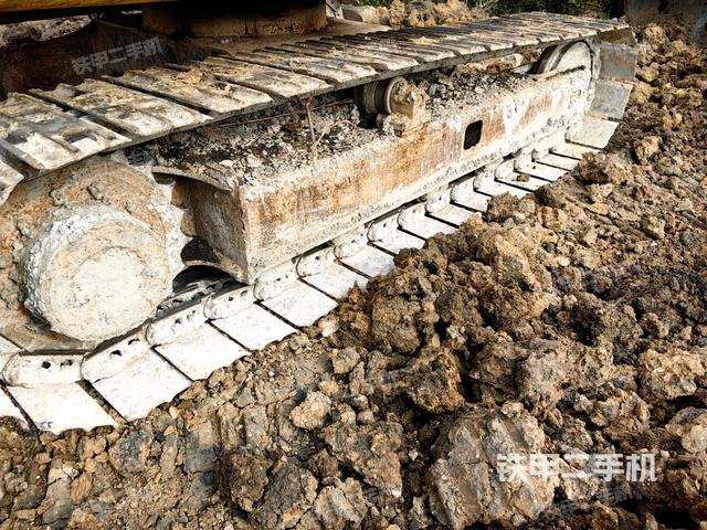 右側(cè)履帶整體?（行走機構(gòu)）