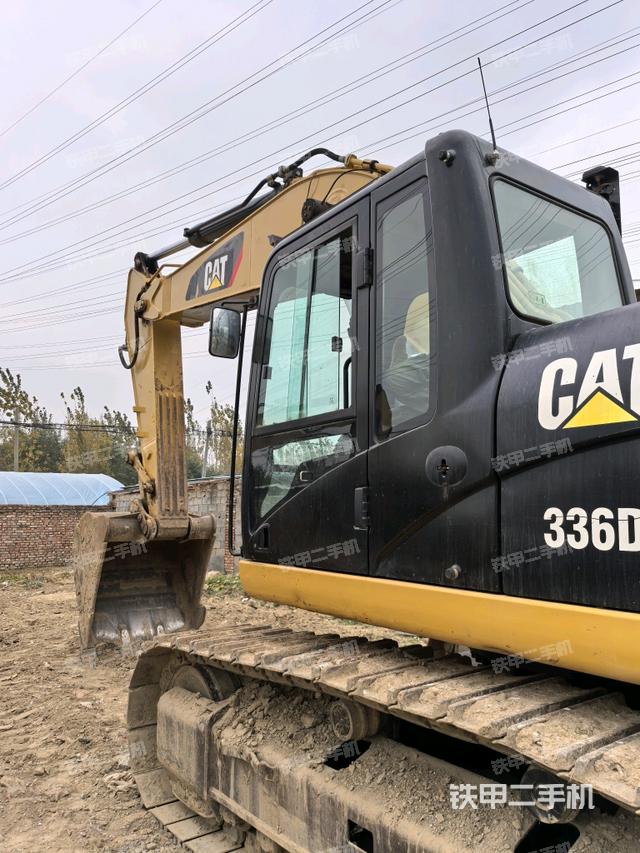 駕駛室左后45度（駕駛室部分）