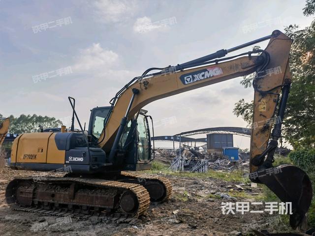 右前45(整機(jī)外觀) 右前45(整機(jī)外觀)