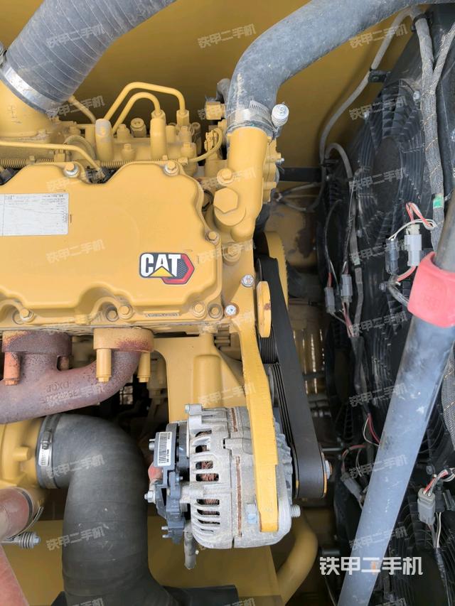 氣門室蓋螺絲特寫（上車部件）