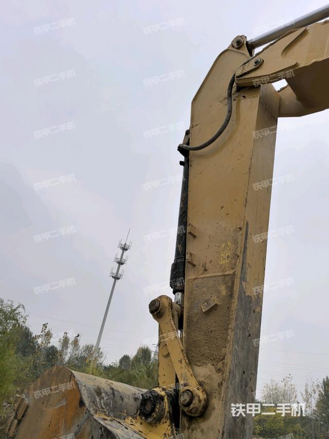 小臂整體左后（工作和回轉(zhuǎn)裝置）