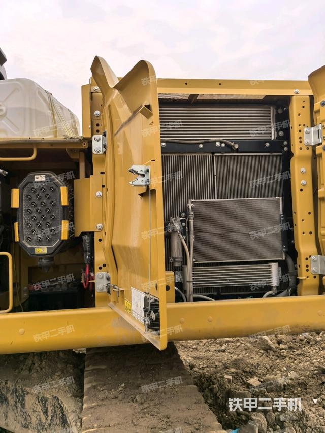 散熱器正面（大件艙室）