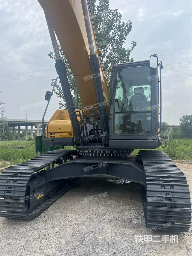 駕駛室頂部（整機(jī)外觀）