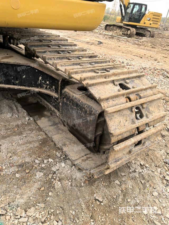 左側(cè)行走馬達(dá)蓋板（行走機(jī)構(gòu)）