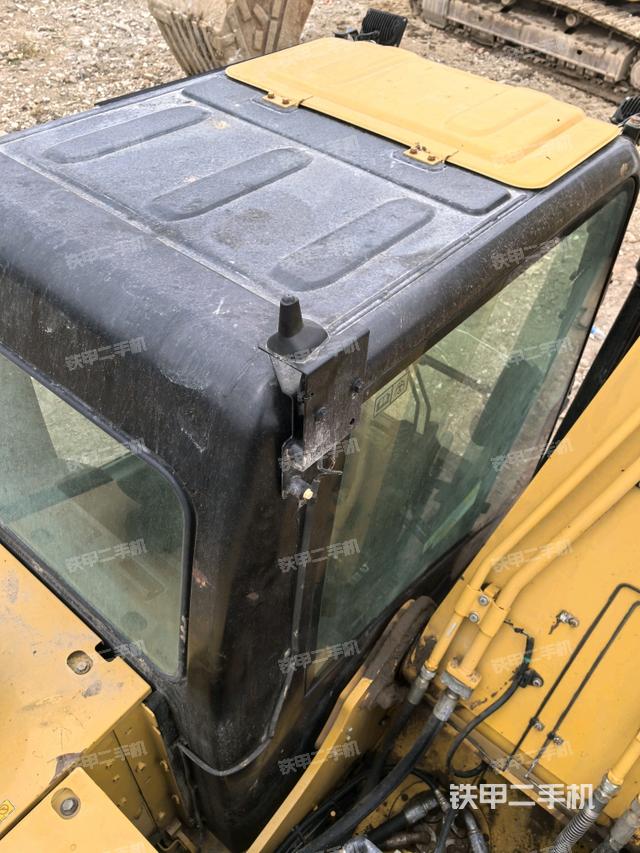 駕駛室頂部俯視(上車部件) 駕駛室頂部俯視(上車部件)