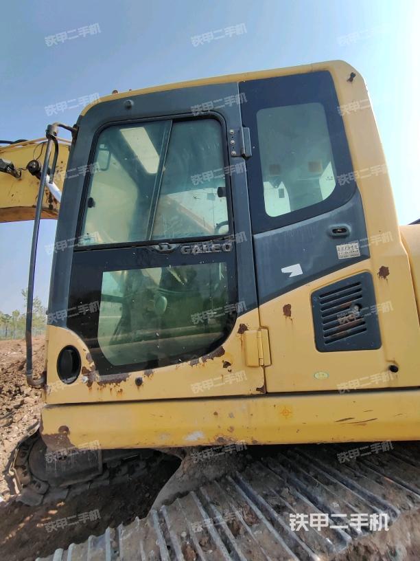 駕駛室正側(cè)（駕駛室部分）