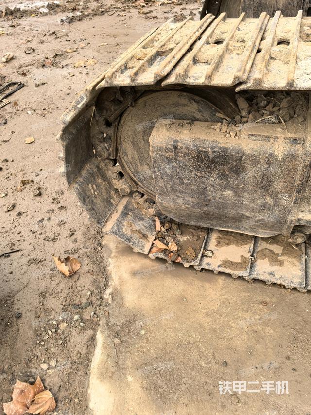 右導(dǎo)向輪（行走機(jī)構(gòu)）